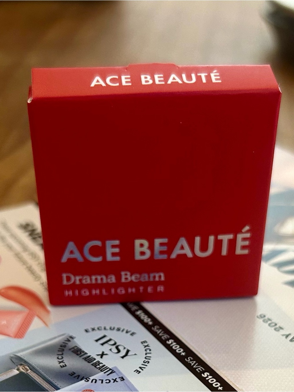 Ace Beauté Drama Beam Highlighter, new in box